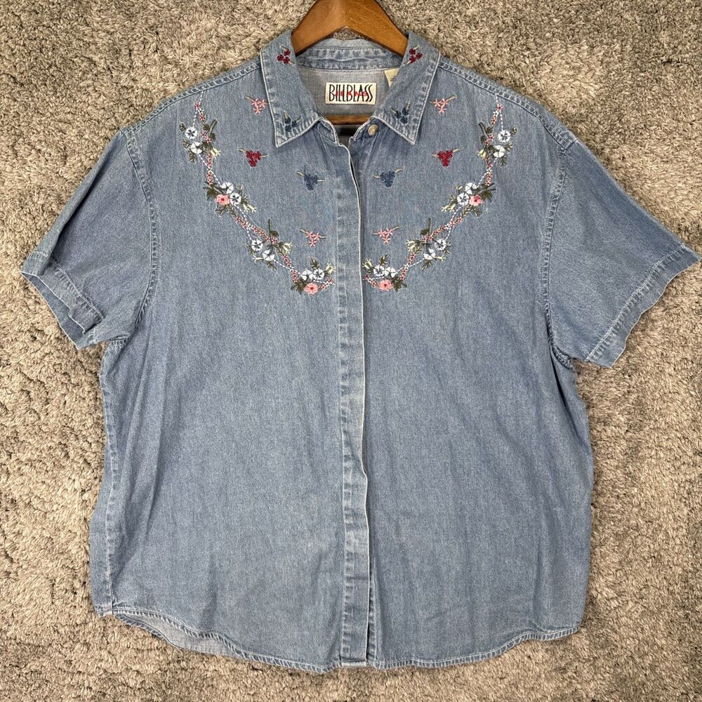 Vintage 90s Embroidered Denim Floral Shirt Size XL Button Down Short Sleeve